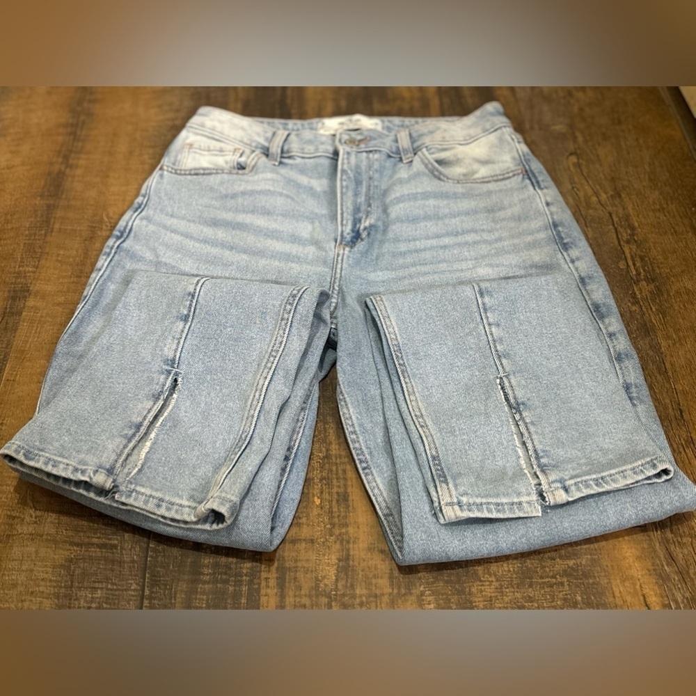 Hollister Vintage Curvy High Rise Jeans